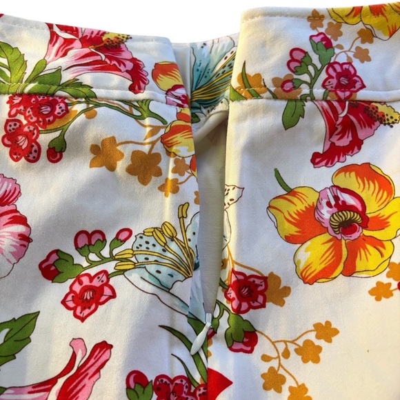 Rafaella White Floral Red and Yellow Mini Pencil Skirt Size 8 - Picture 4 of 6